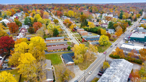 Key factors that tend to matter most include how you feel about shared spaces, how much privacy you need to feel settled, and whether everyday interaction feels supportive or draining. There is no correct preference. There is only alignment or misalignment.
